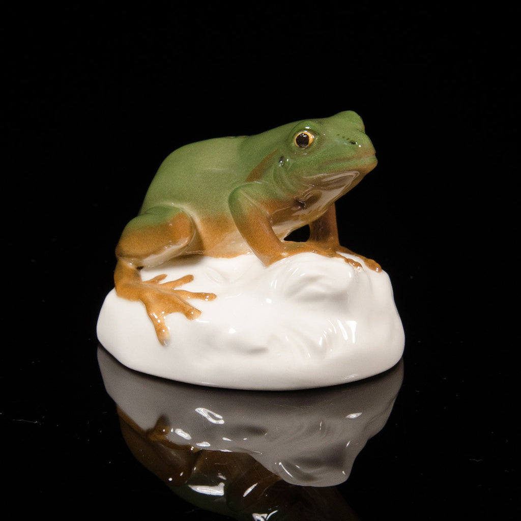 Green Tree Frog Porcelain Figurine
